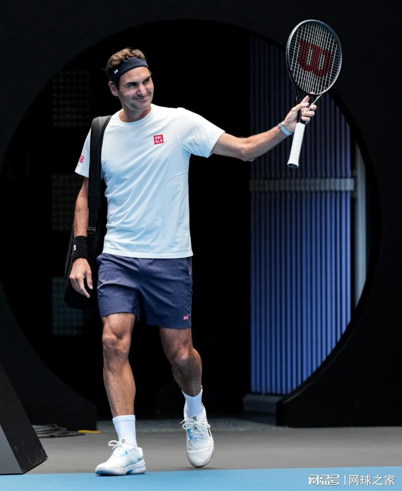 咪咕体育-44岁费德勒重返澳网抢七横扫鲁德燃爆球迷，德约化身迷弟现场观战