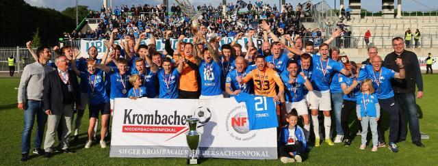 1653910848069017377.jpg 洛讷.jpg